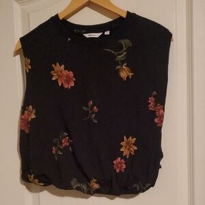 Floral Sleeveless Top